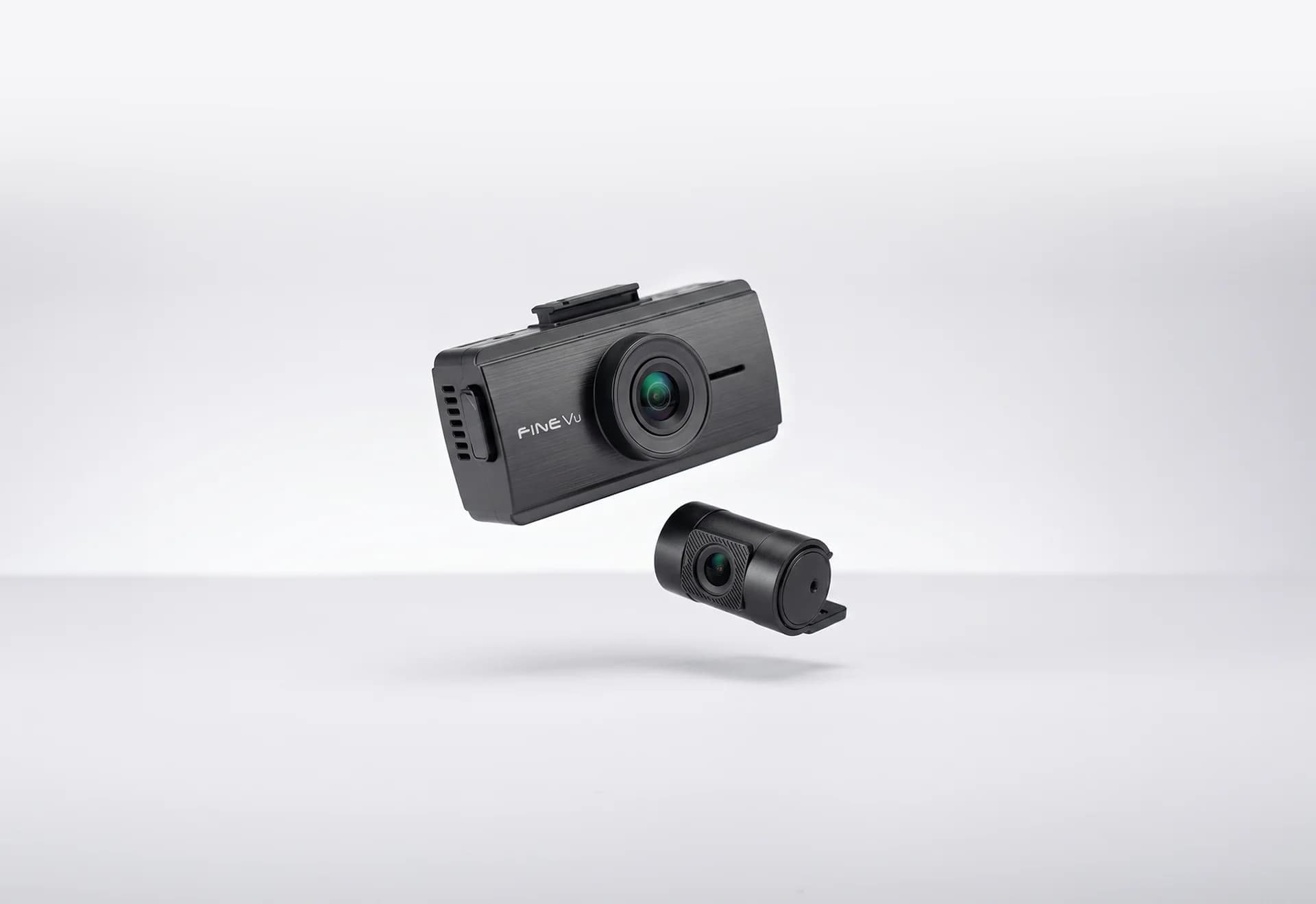 FineVu front and rear cameras